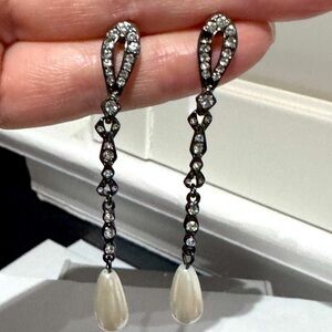 ✨ Swarovski Vintage Pavé Crystal & Faux Pearl Drop Earrings – Glam & So Chic ✨